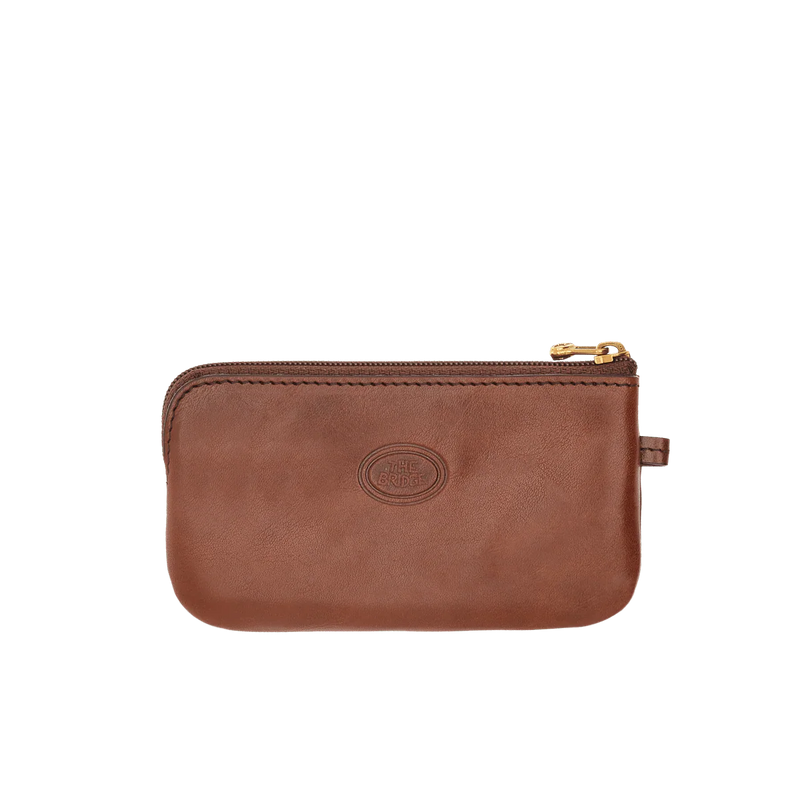 01101801 Portachiavi in pelle The Bridge con zip, semplice ed elegante.