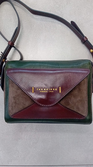 0429040P CAMERA CASE