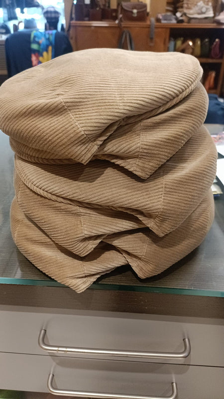 ON210360 BERRETTO VELLUTO