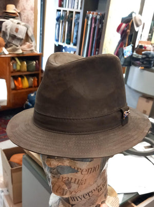 RW255 CAPPELLO PELLE