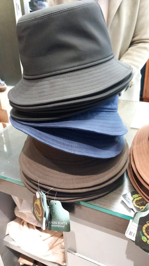 845310 cappello uomo impermeabile